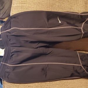 Nike M (8-10) black fleece lined running pants